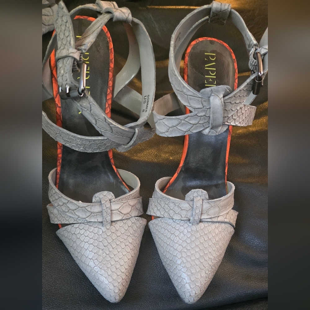 HOST PICK! 🎉🎊Paper Fox Gray faux snakeskin Strappy Women's Heels sz8 NIB - Picture 2 of 7